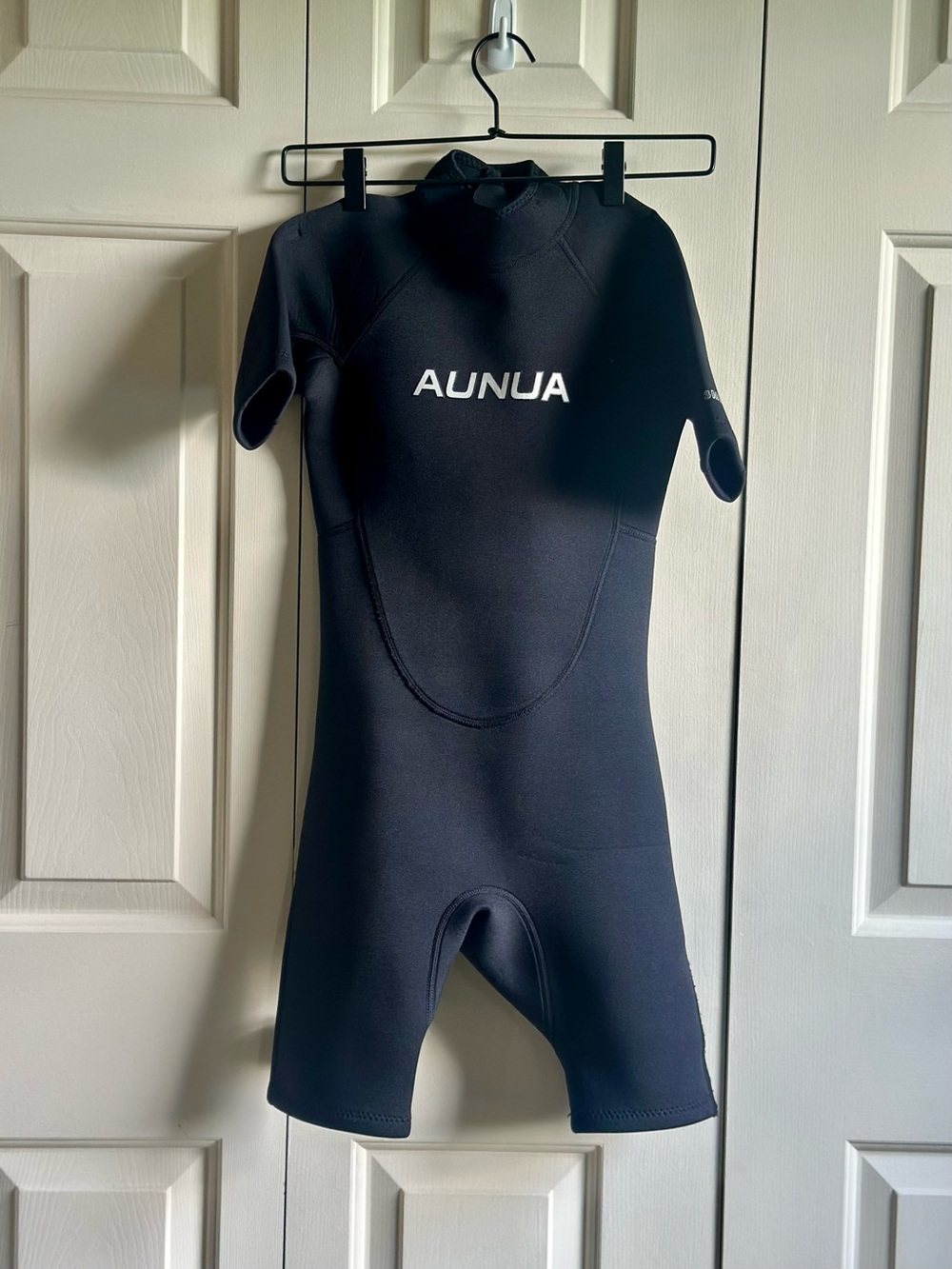 Kids Size 10 3mm AUNUA Short Sleeve Neoprene Wetsuit - Black